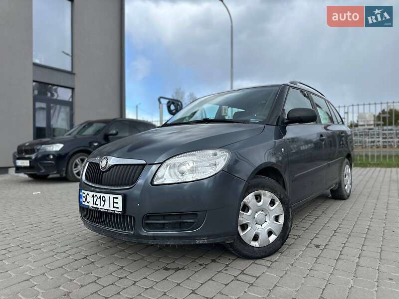Хэтчбек Skoda Fabia 2008 в Львове