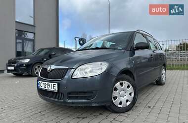 Хэтчбек Skoda Fabia 2008 в 