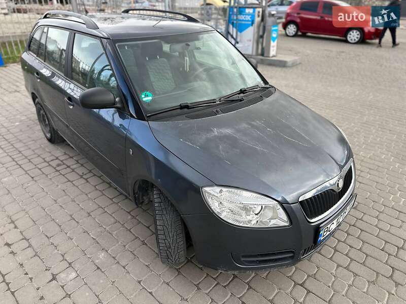 Хэтчбек Skoda Fabia 2008 в Львове