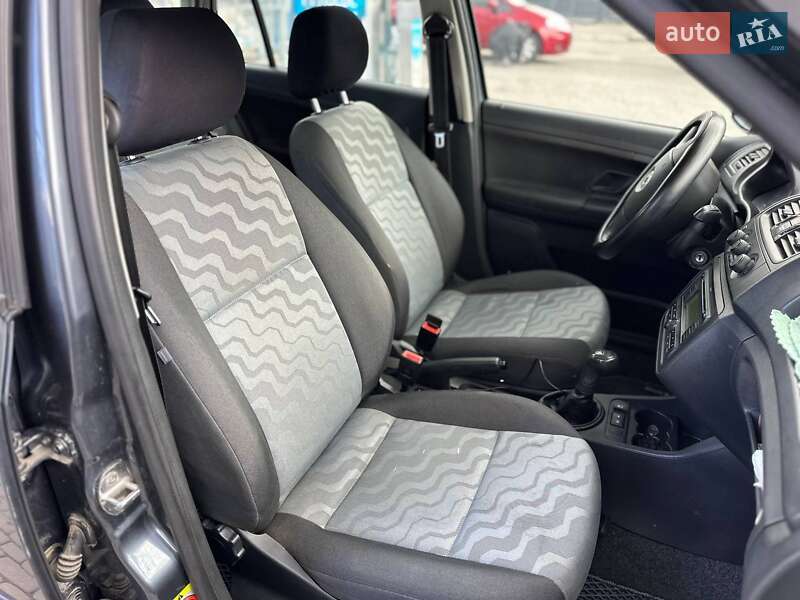 Хэтчбек Skoda Fabia 2008 в Львове