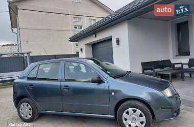 Хэтчбек Skoda Fabia 2005 в 