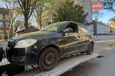Хэтчбек Skoda Fabia 2008 в 
