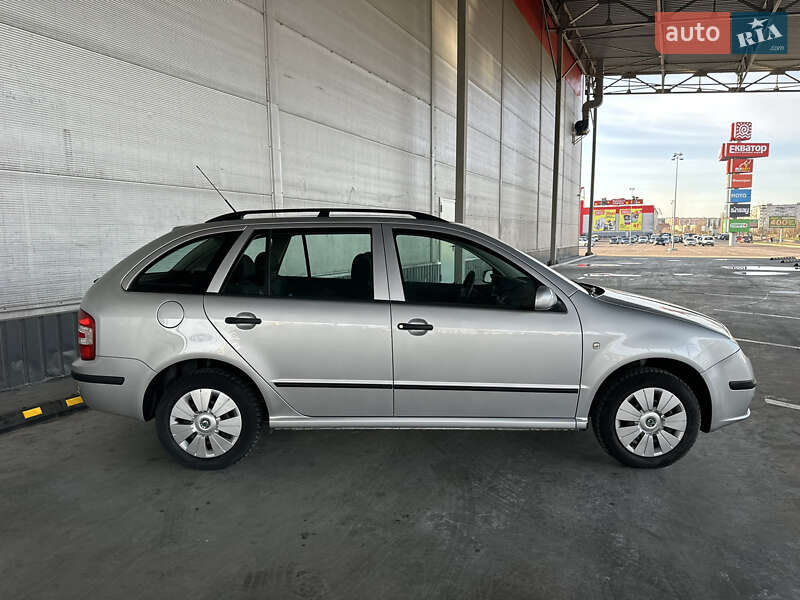 Универсал Skoda Fabia 2007 в Ровно