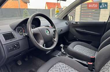 Хэтчбек Skoda Fabia 2005 в 
