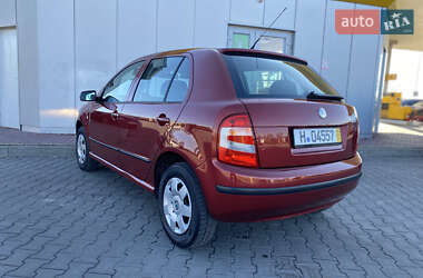 Хэтчбек Skoda Fabia 2008 в 