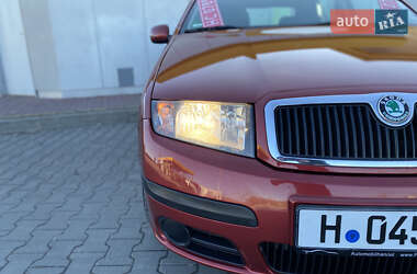 Хэтчбек Skoda Fabia 2008 в 