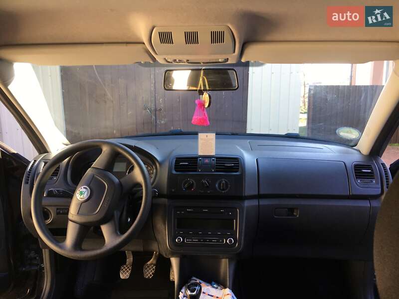 Хетчбек Skoda Fabia 2012 в Рівному