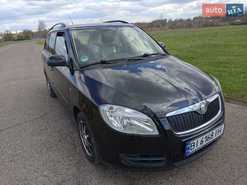 Универсал Skoda Fabia 2008 в Полтаве