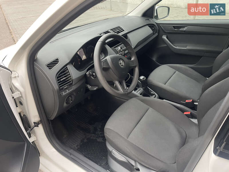 Хэтчбек Skoda Fabia 2017 в Киеве