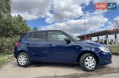 Хэтчбек Skoda Fabia 2014 в 