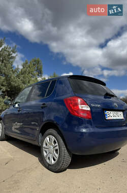 Хэтчбек Skoda Fabia 2014 в 