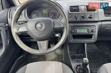 Хэтчбек Skoda Fabia 2014 в 