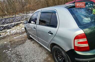 Хетчбек Skoda Fabia 2006 в 