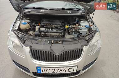 Хэтчбек Skoda Fabia 2010 в 