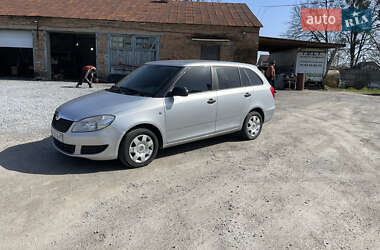 Универсал Skoda Fabia 2011 в 