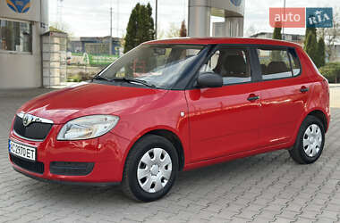 Хэтчбек Skoda Fabia 2008 в Сумах
