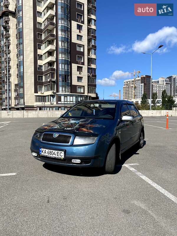 Хэтчбек Skoda Fabia 2003 в 