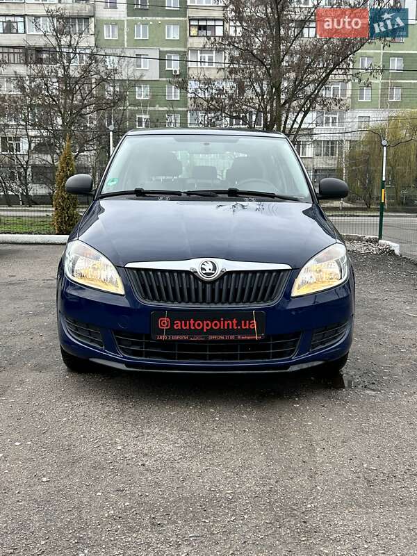 Хэтчбек Skoda Fabia 2013 в 