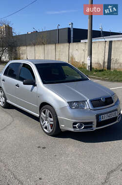 Хэтчбек Skoda Fabia 2005 в 