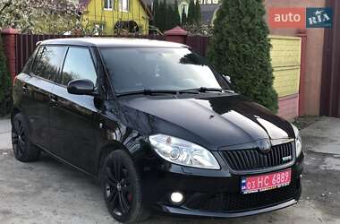 Хэтчбек Skoda Fabia 2011 в 