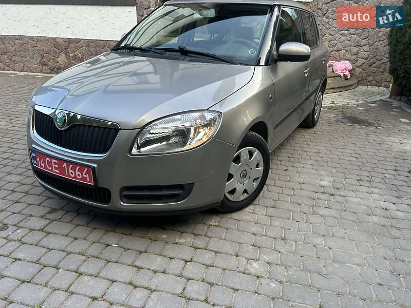Хэтчбек Skoda Fabia 2007 в 
