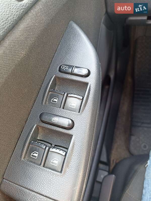 Универсал Skoda Fabia 2005 в Львове фото 5 Универсал Skoda Fabia 2005 в Львове