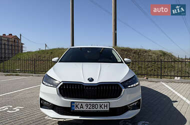 Хэтчбек Skoda Fabia 2023 в 