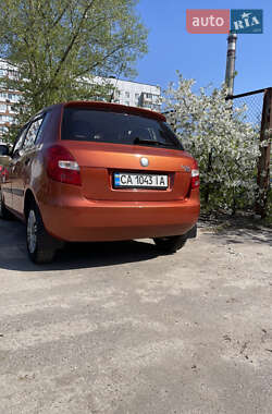Хэтчбек Skoda Fabia 2008 в 