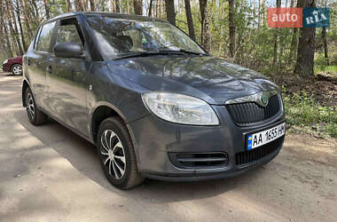 Хэтчбек Skoda Fabia 2008 в Василькове