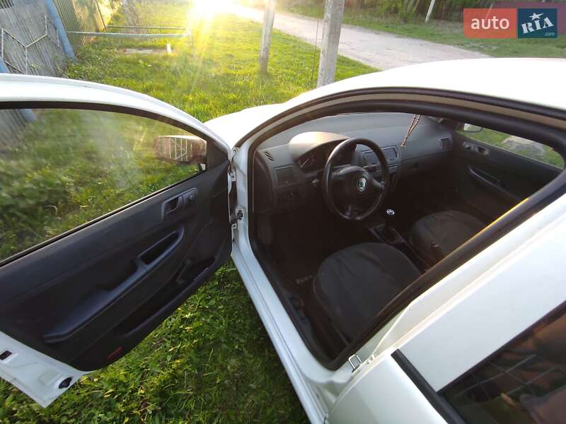 Універсал Skoda Fabia 2005 в Києві