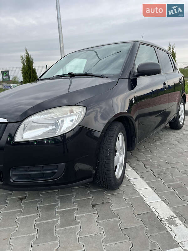 Хетчбек Skoda Fabia 2009 в Стрию