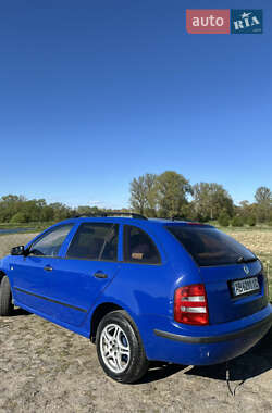 Універсал Skoda Fabia 2002 в Старій Синяві