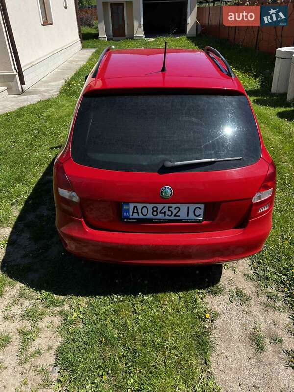 Універсал Skoda Fabia 2012 в Ужгороді