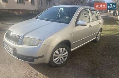 Хэтчбек Skoda Fabia 2004 в 