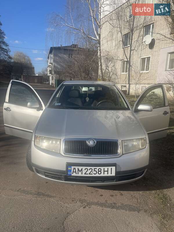 Хетчбек Skoda Fabia 2004 в Житомирі