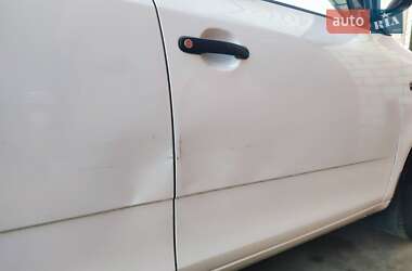 Хэтчбек Skoda Fabia 2011 в 