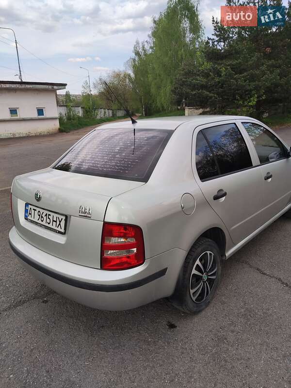 Седан Skoda Fabia 2005 в Івано-Франківську