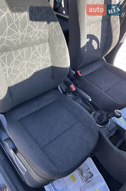 Универсал Skoda Fabia 2012 в 