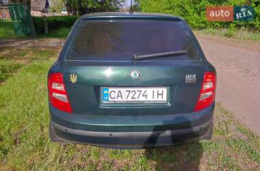 Хэтчбек Skoda Fabia 2001 в 