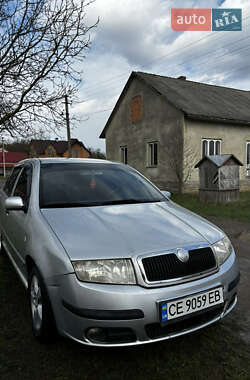 Хетчбек Skoda Fabia 2005 в Чернівцях