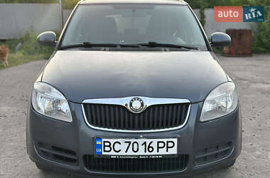 Універсал Skoda Fabia 2010 в Дніпрі