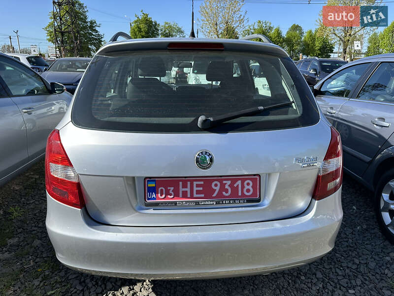 Хетчбек Skoda Fabia 2008 в Луцьку