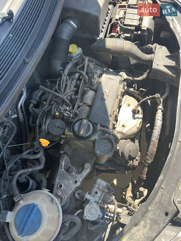 Хэтчбек Skoda Fabia 2007 в Запорожье