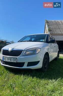 Хэтчбек Skoda Fabia 2010 в 