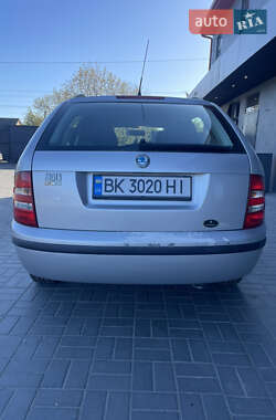 Универсал Skoda Fabia 2003 в 