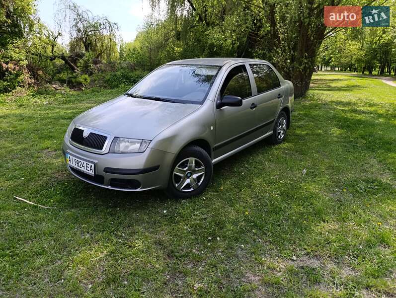 Седан Skoda Fabia 2007 в 