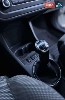 Хэтчбек Skoda Fabia 2012 в 