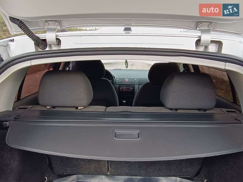 Універсал Skoda Fabia 2003 в Охтирці