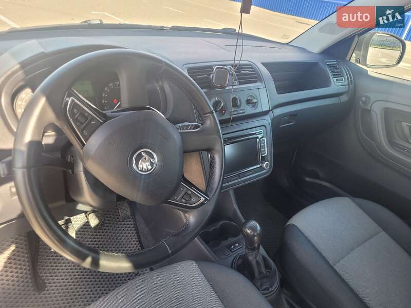 Хэтчбек Skoda Fabia 2014 в Нововолынске