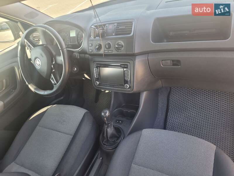 Хэтчбек Skoda Fabia 2014 в Нововолынске
